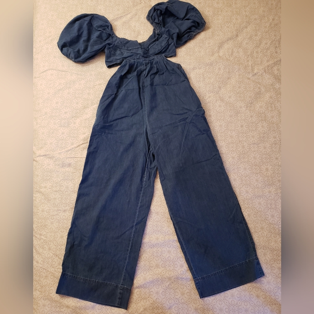 Navy Puff Sleeve Jumpsuit